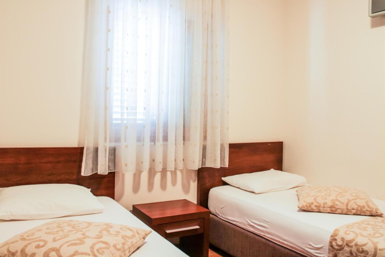 Apartments Mun Petrovac Екстер'єр фото